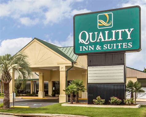 QUALITY INN .